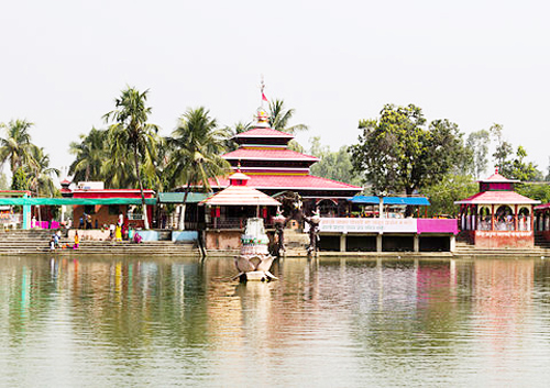 छिन्नमस्ता सखडा शक्तिपीठमा शुक्रबारदेखी गंगा आरती हुने